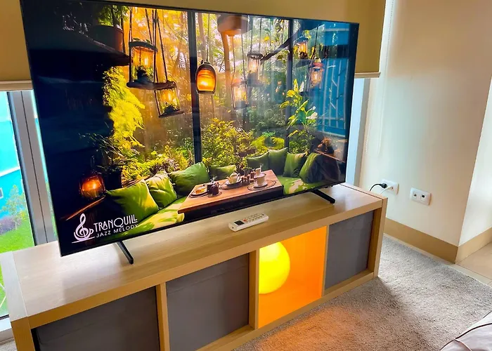 Sophisticated Escape Steps From Solaire & Of Dreams Apartment